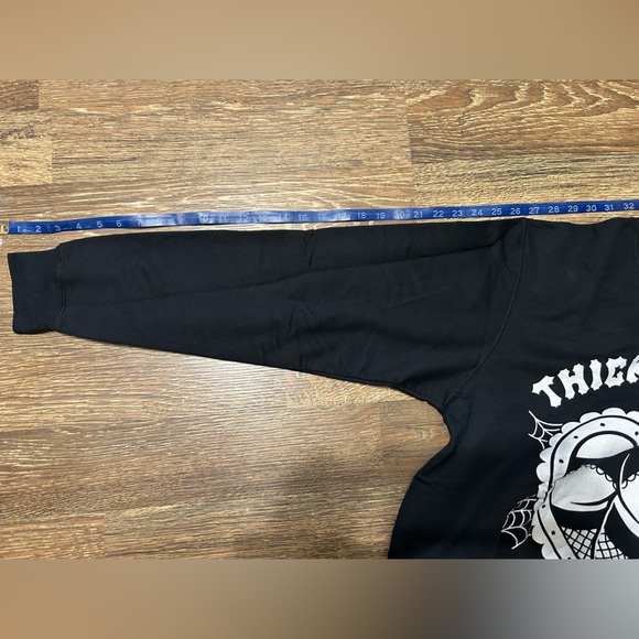 Thick thighs and spooky vibes sweatshirt. Women’s size L. NWOT - Picture 5 of 7